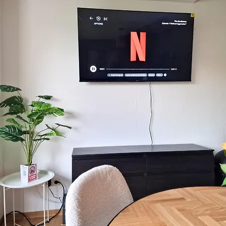 Near Messe - Barrier-free - Netflix Apartmán *