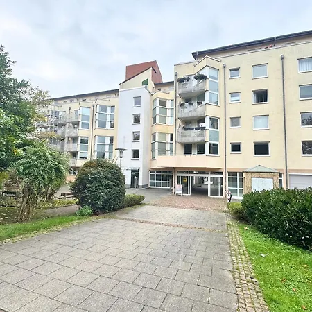 Barrier-Free Studio Near Messe