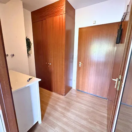 Near Messe - Barrier-free - Netflix